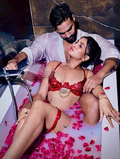 Dressing Table Dubai Hotel Sarmishtha (2025) Hindi Hot Short Film 1Filmy4wap